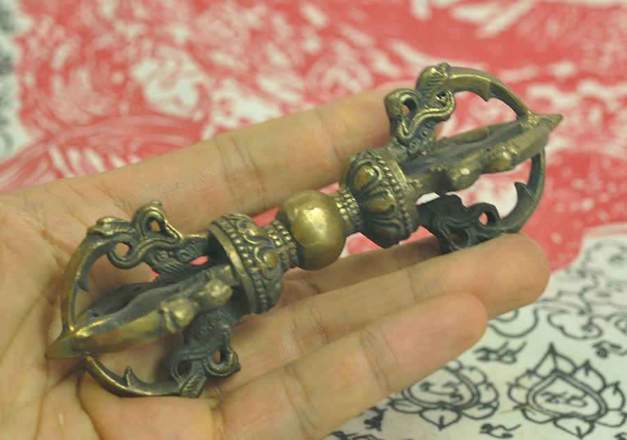 Antique bronze TIBETAN TIBET Vajra DORJE THUNDERBOLT DIAMOND NEPAL ...