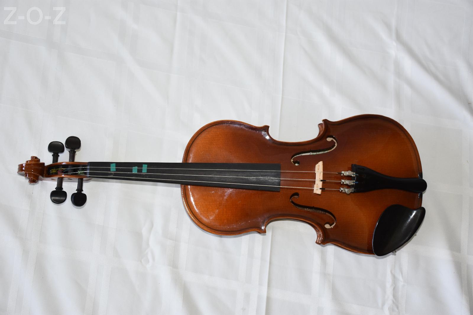 Kiso Suzuki Violin Co. ltd Antonius Stradivarius 1720 Anno