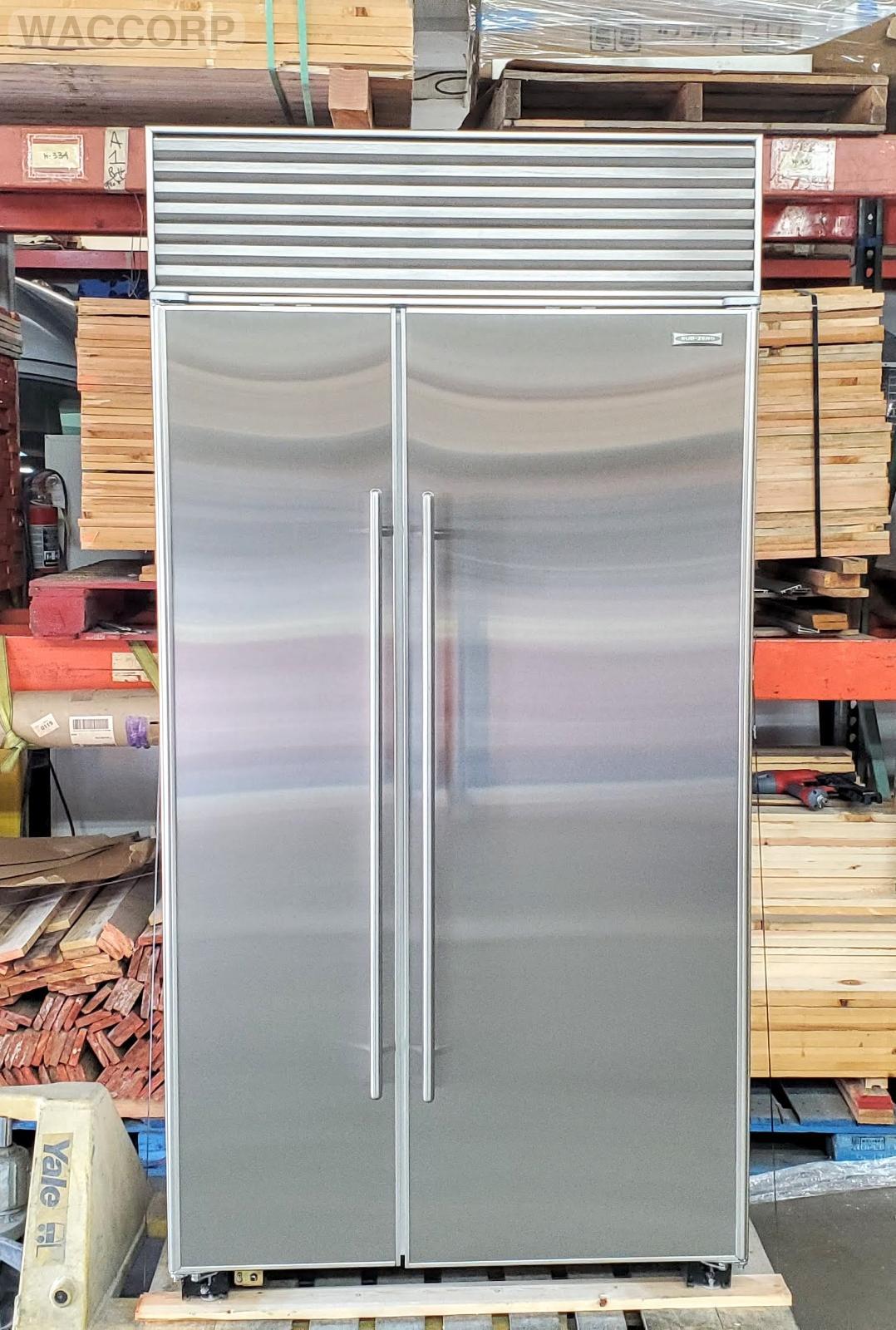 SUBZERO 42" 642/S STAINLESS STEEL REFRIGERATOR w/TUBULAR HANDLES45