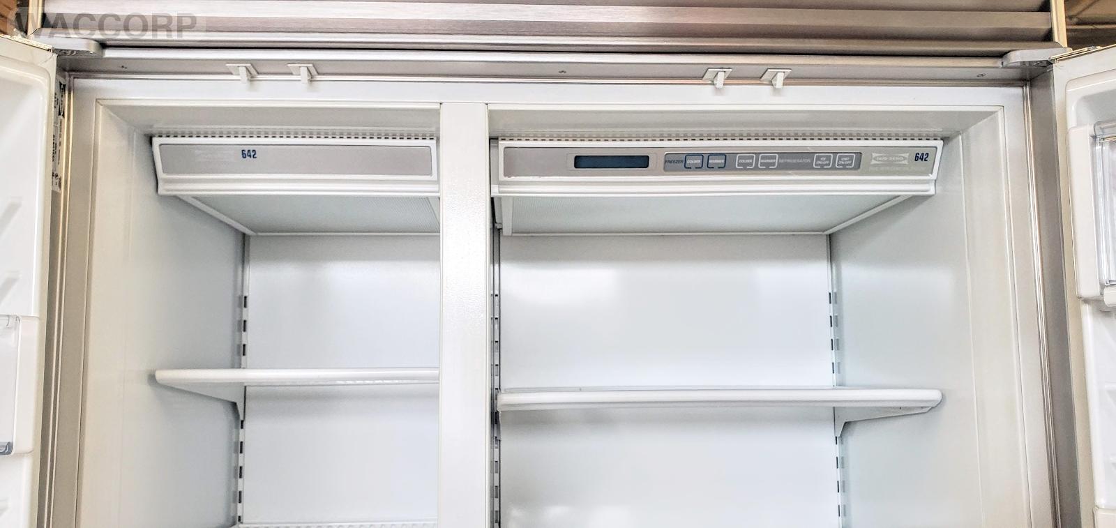 SUBZERO 42" 642/S STAINLESS STEEL REFRIGERATOR w/TUBULAR HANDLES45