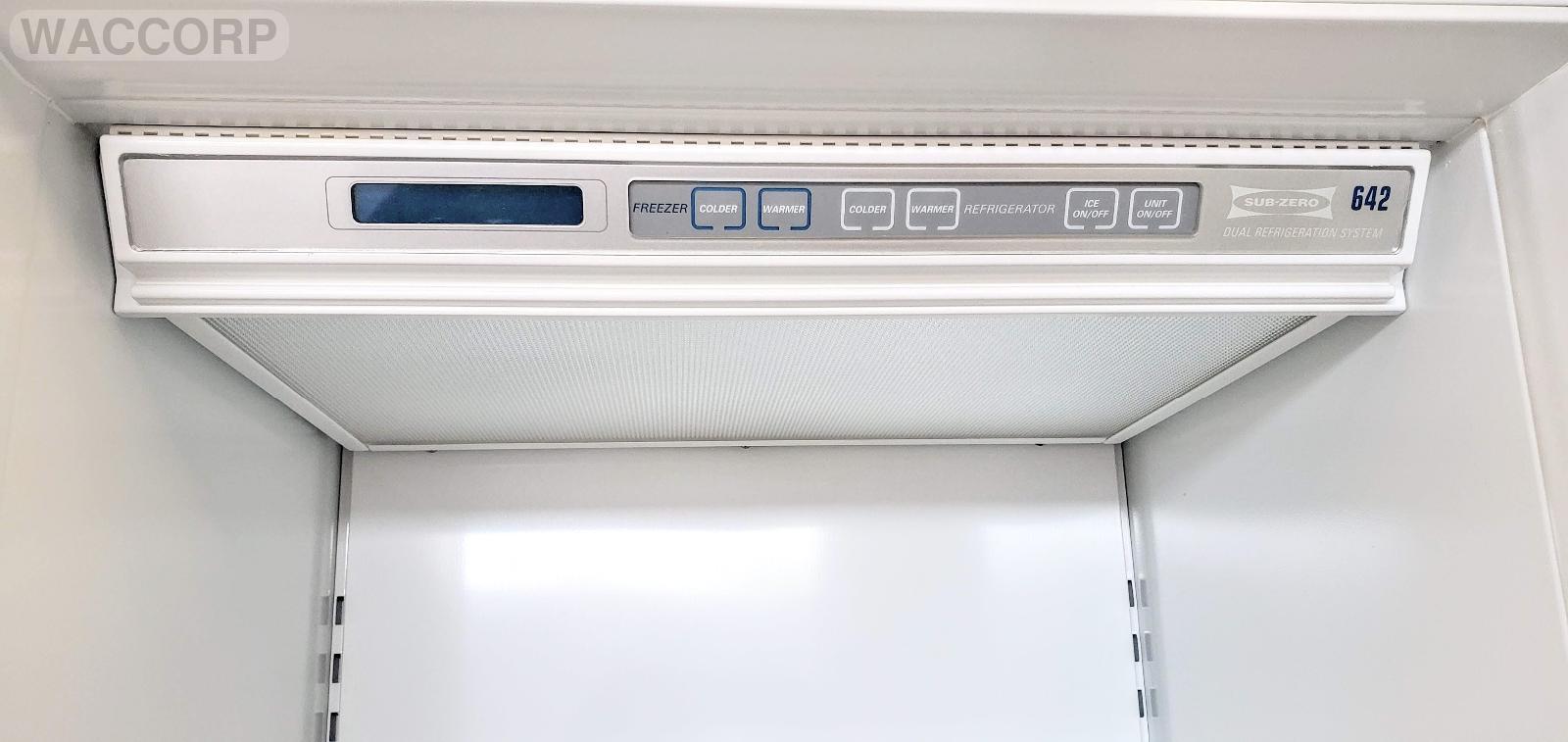 SUBZERO 42" 642/S STAINLESS STEEL REFRIGERATOR w/TUBULAR HANDLES45