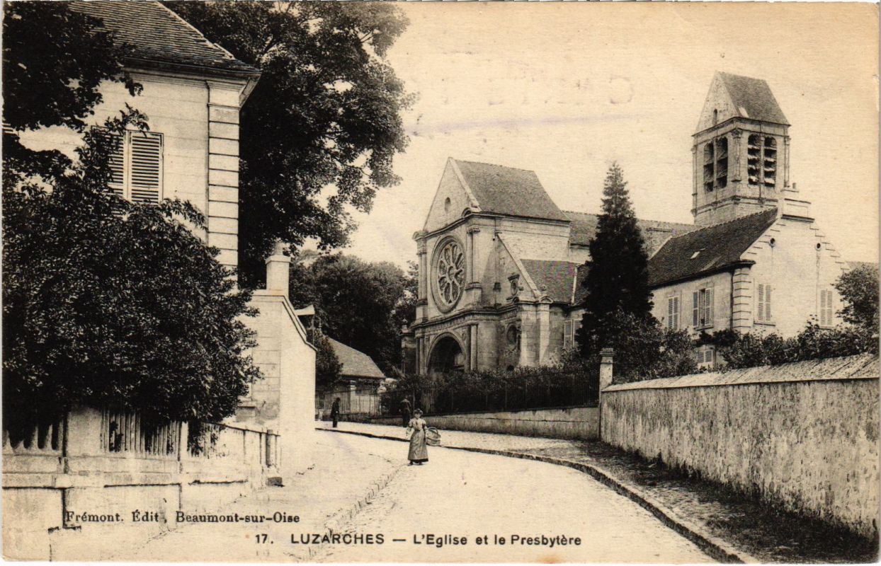 CPA LUZARCHES - L'Église et le Presbytere (107801)