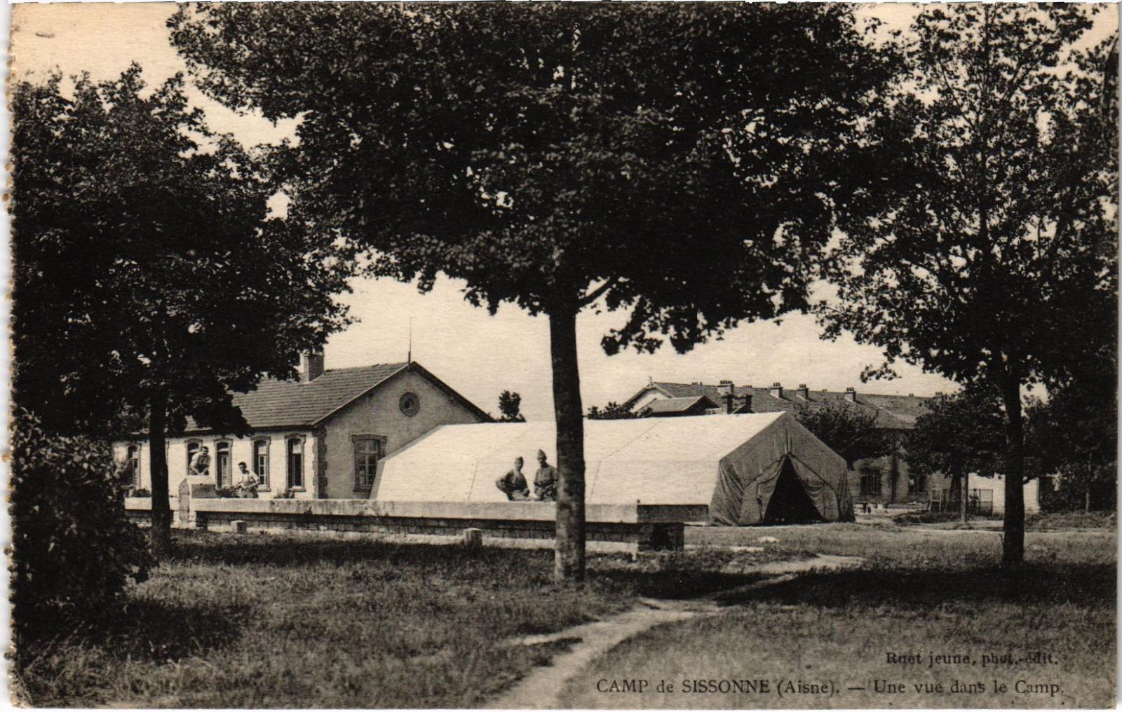 CPA Military Camp de SISSONNE - A View into the Camp (92184)