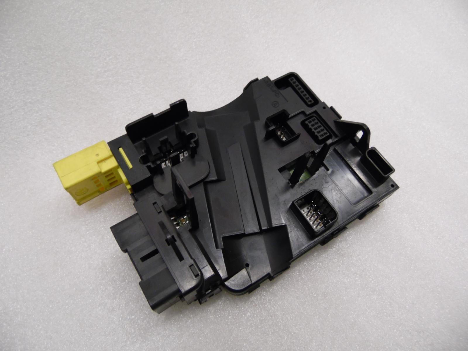 VW PASSAT 3C B6 Control Unit Steering Column Steering Column Control