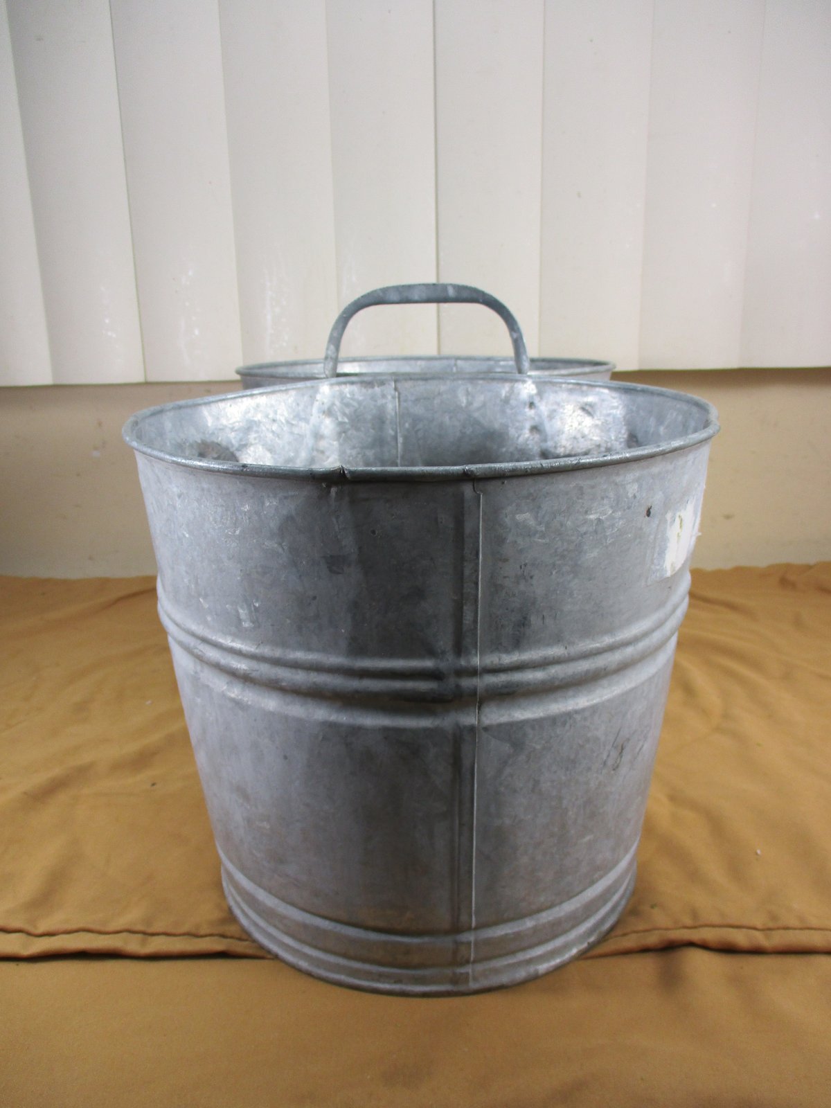 Vintage Galvanized Handled Double Bucket 1082 Excellent Farm House