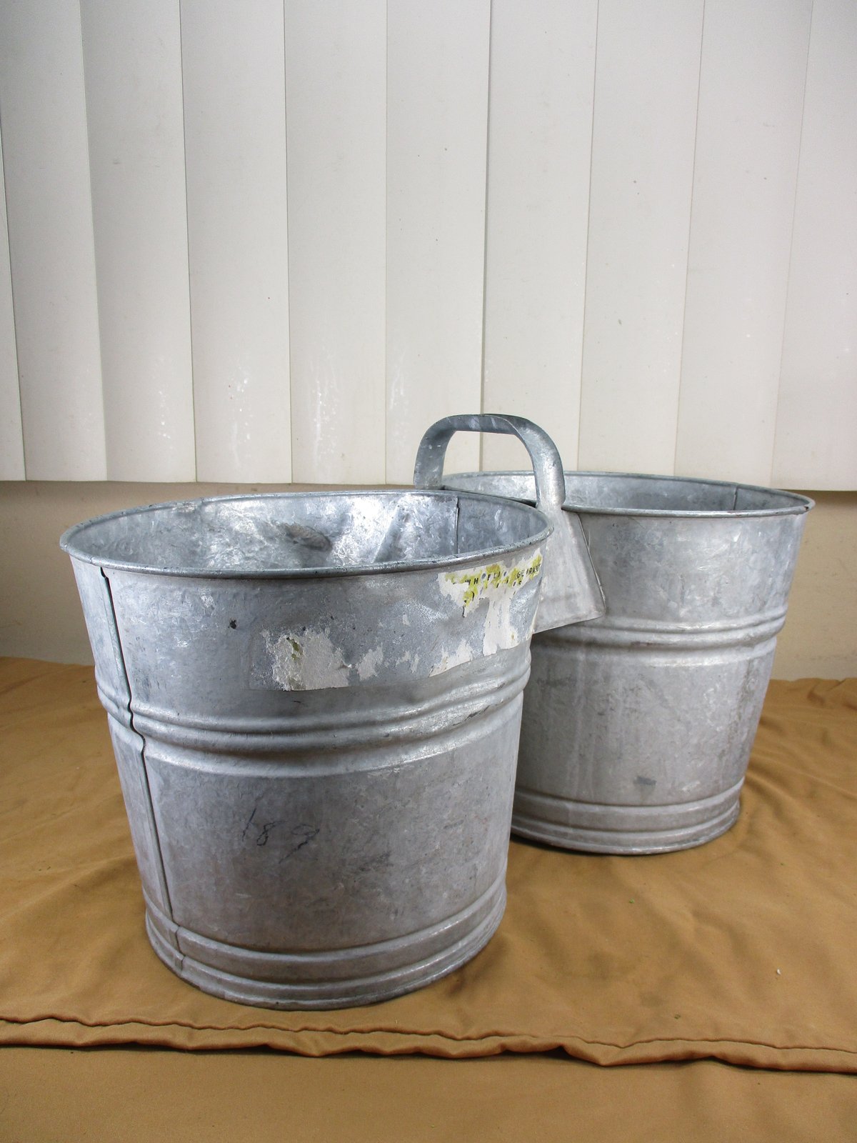 Vintage Galvanized Handled Double Bucket 1082 Excellent Farm House