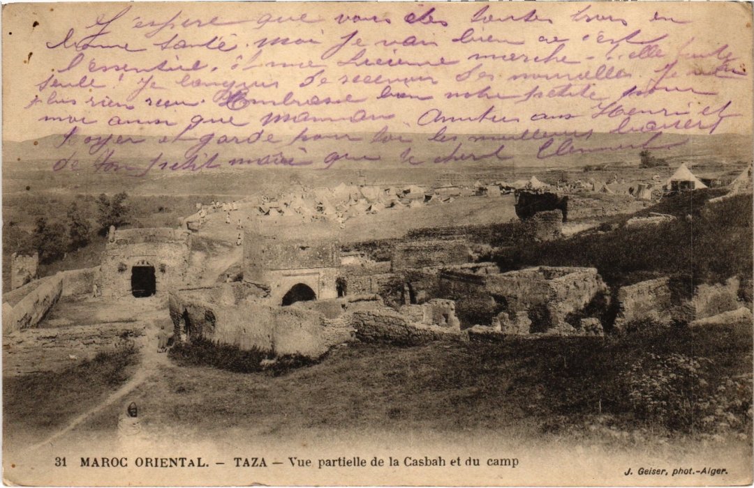 CPA ak morocco he has taza partial view of the camp and the casbah (69134)