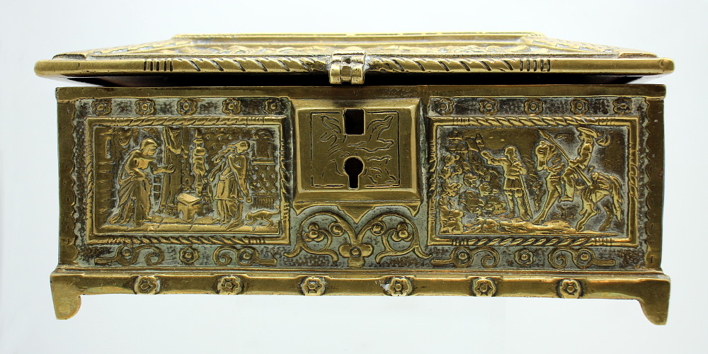 HEAVY ANTIQUE CAST BRASS MEDIEVAL STYLE JEWELRY CASKET / BOX eBay