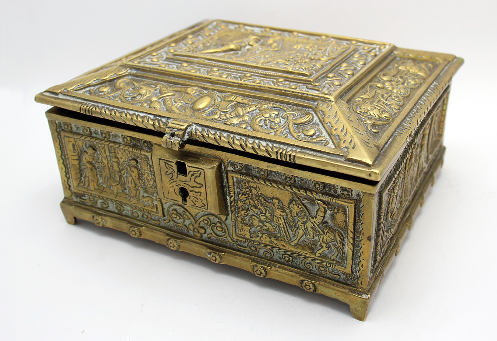 HEAVY ANTIQUE CAST BRASS MEDIEVAL STYLE JEWELRY CASKET / BOX | eBay