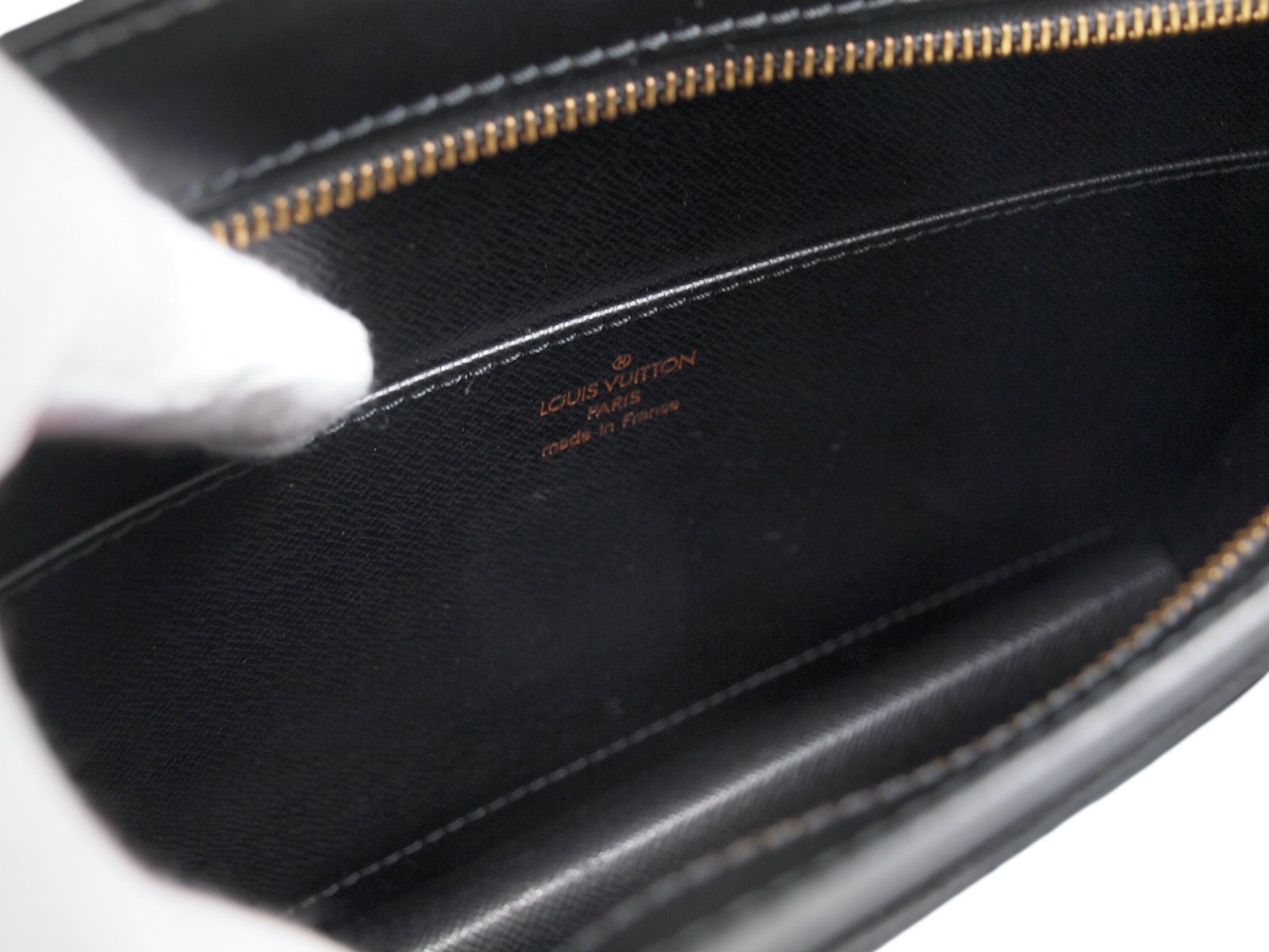 Louis Vuitton Pochette homme Black Leather ref.349645 - Joli Closet