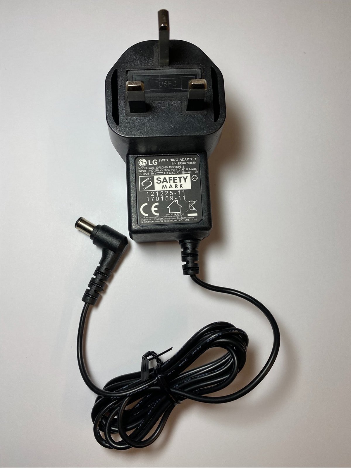 UK 19V 1.2A Replacement AC Adaptor Power Supply for LG Flatron E2342 Monitor