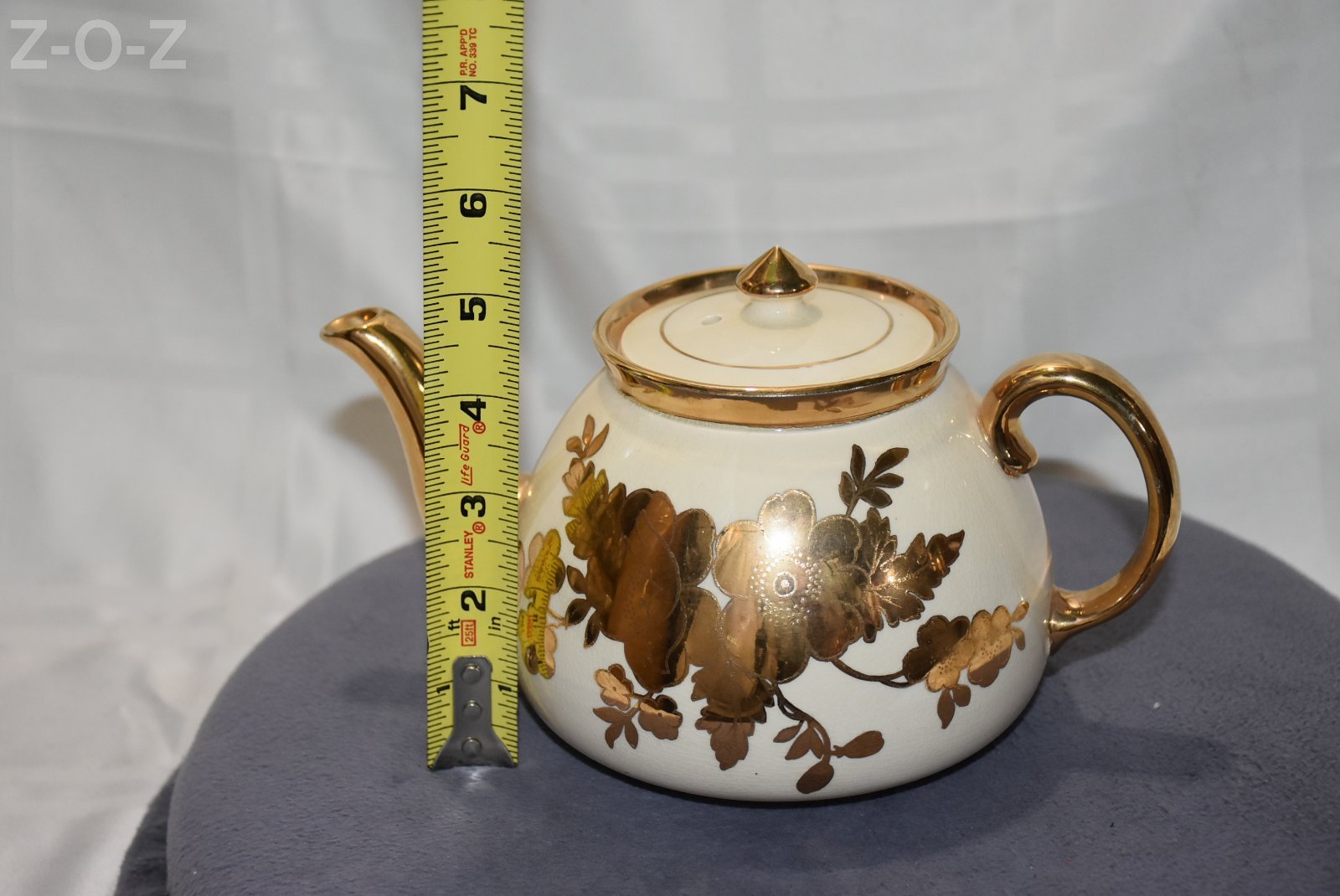 VINTAGE GIBSONS STAFFORDSHIRE ENGLAND TEAPOT GOLD COLOR LEAVES | EBay