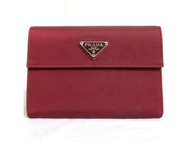 Auth Vintage Prada Dark Red Nylon/Leather Trifold Wallet Auth Vintage Prada Dark Red Nylon/Leather Trifold Wallet