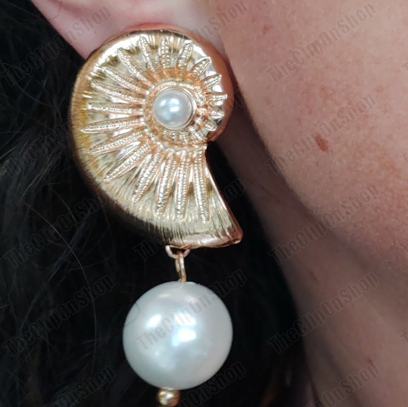 ピアス STONEHENgE Edge 14k pearl earrings Single Stud Earrings Pearls in 14K Gold | Sugar et Cie