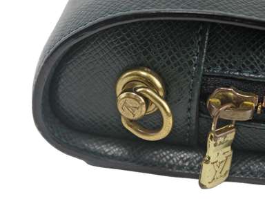 LOUIS VUITTON Taiga Baikal Epicea Leather Clutch Bag Accessories