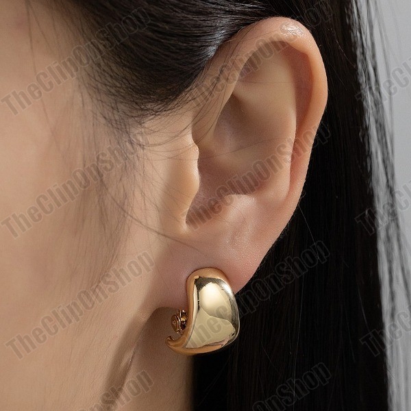 thumbnail image 2 of Silver Rope Weave Huggie Clip-On Earrings - Retro Curved Link Design For Non-Pierced Ears 2 of 4