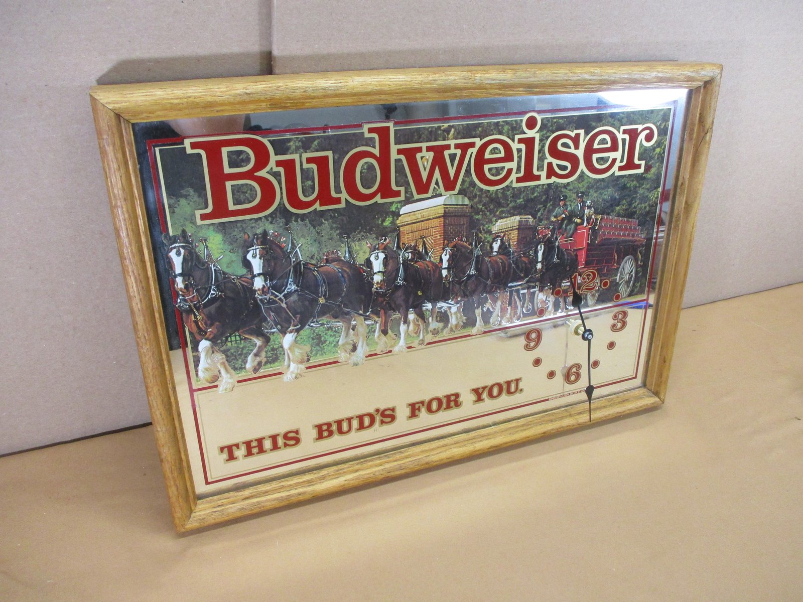 Budweiser アンティークミラー Vintage BUDWEISER CLYDESDALE HORSES Mirrored Wall Clock 