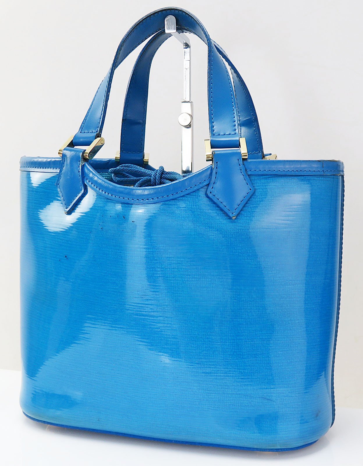 Authentic LOUIS VUITTON Lagoon Bay Blue Epi Plage Vinyl Handbag