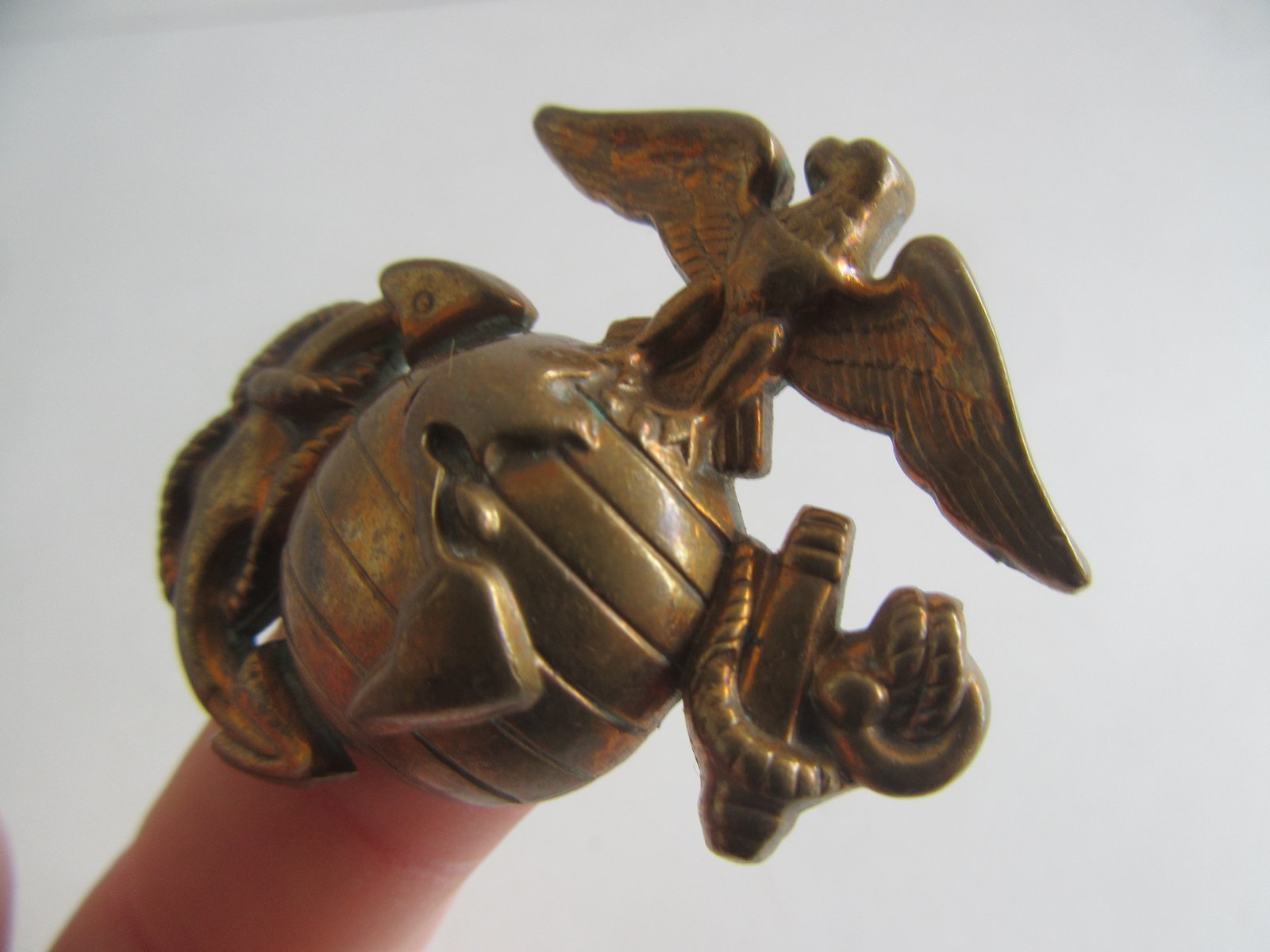 Vintage Early Original USMC Marines Large Brass Hat Device Badge