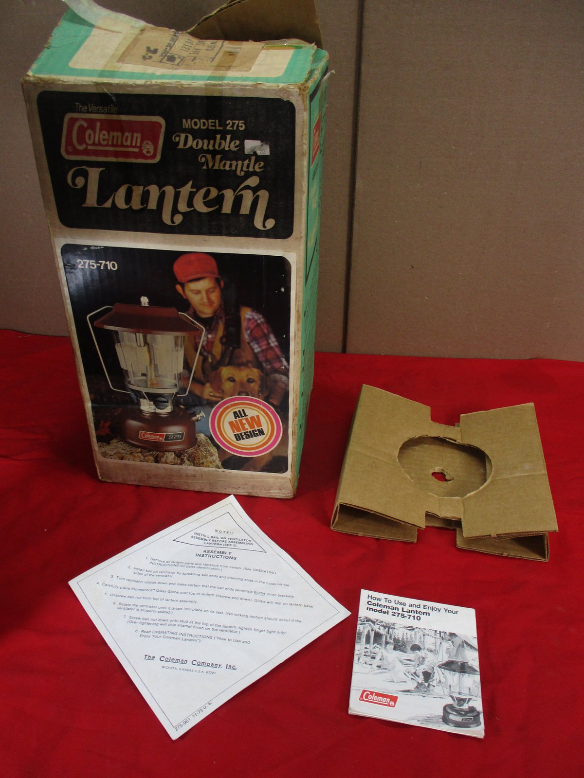 Vintage Coleman 275 Brown Lantern Picket Fence Globe Original Box