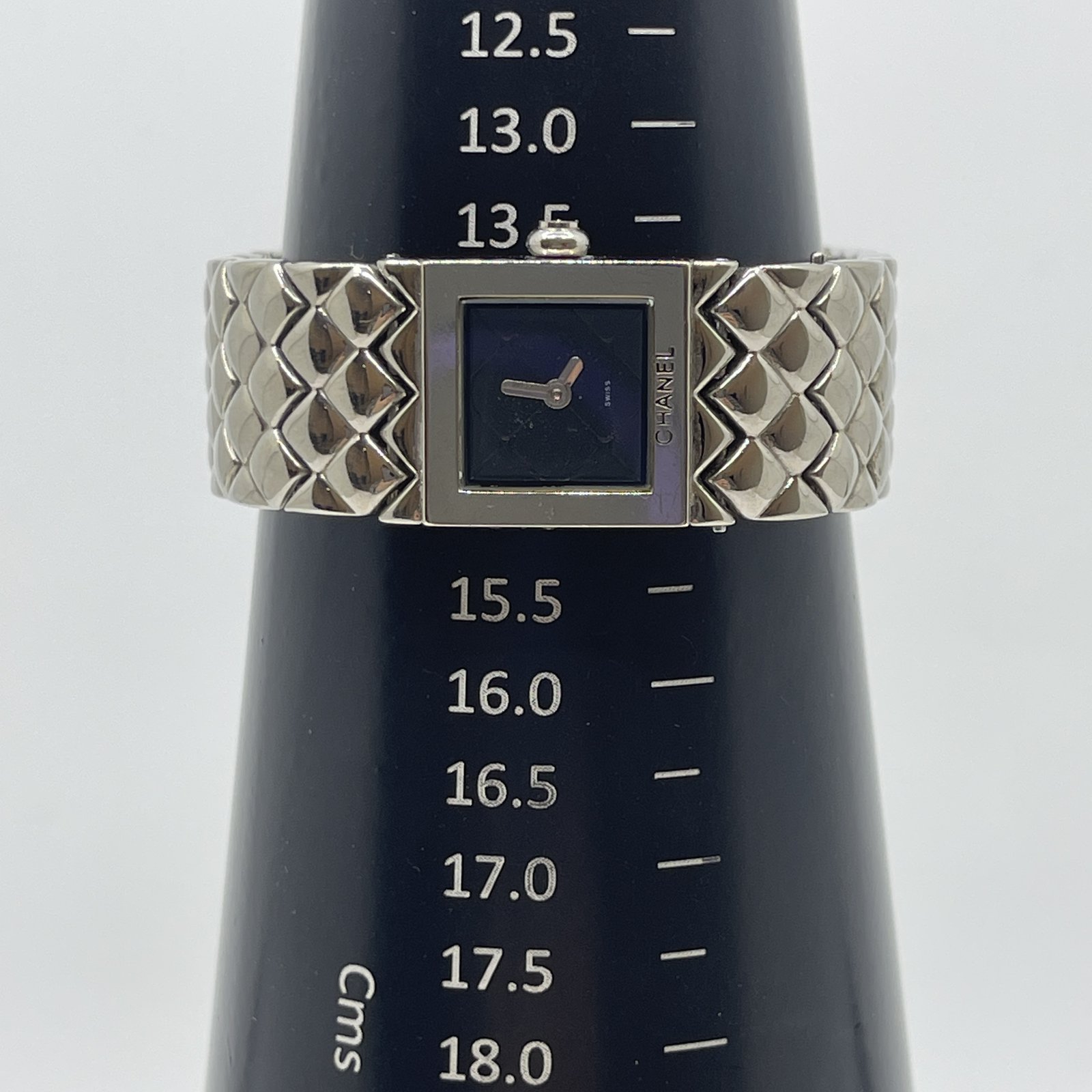 Authentic CHANEL Matelasse Quartz Wrist Watch Silver