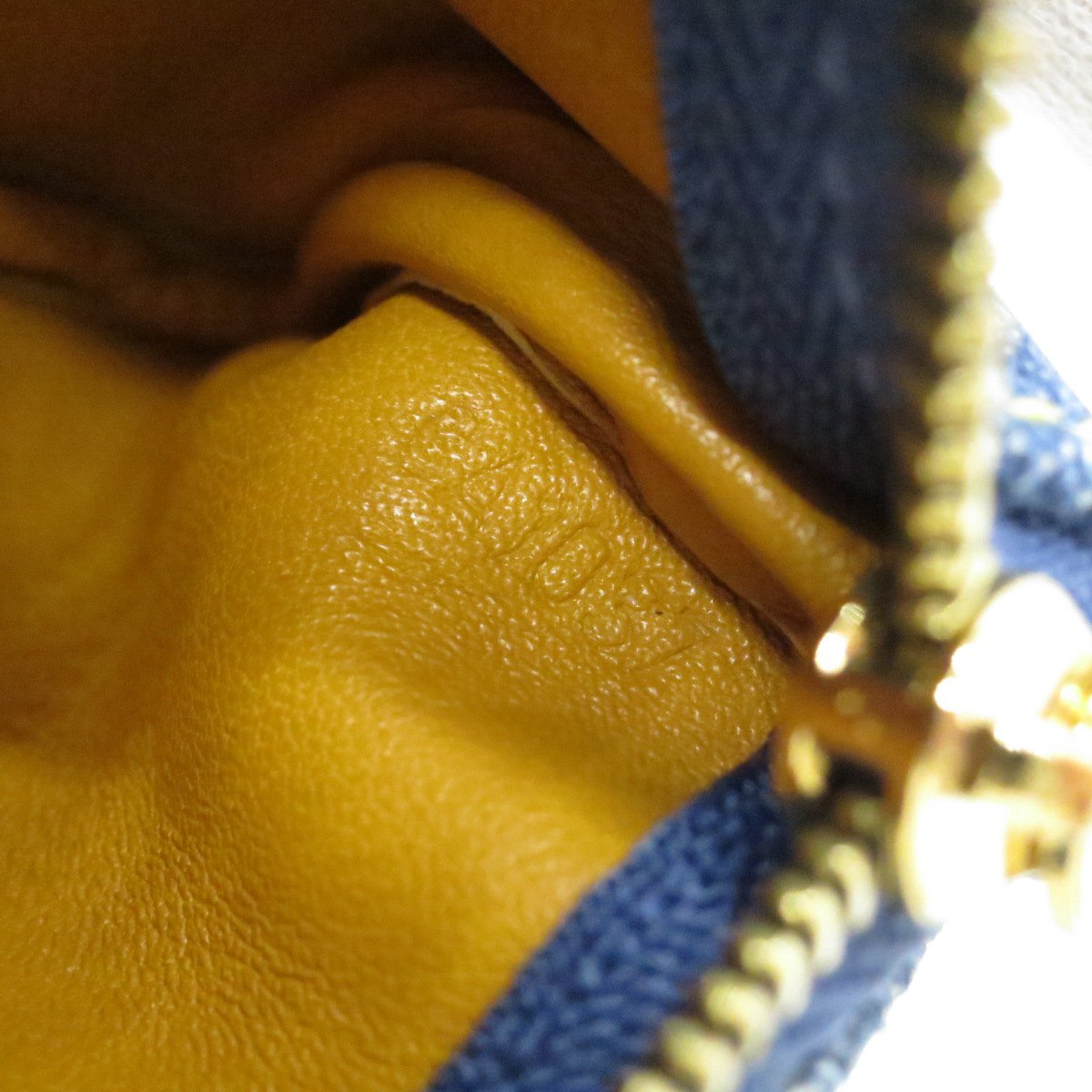 小物入れ LOUIS  VUITTON LOUIS VUITTON ルイヴィトン 小物入れ モノグラム ボワット