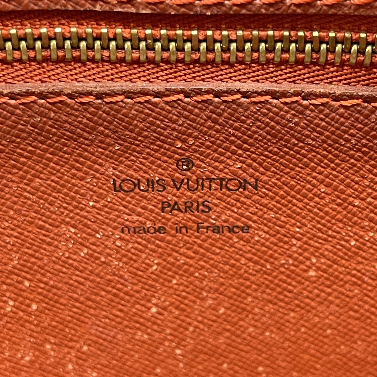 Authentic LOUIS VUITTON Trocadero 29 Cross Body Bag N48085