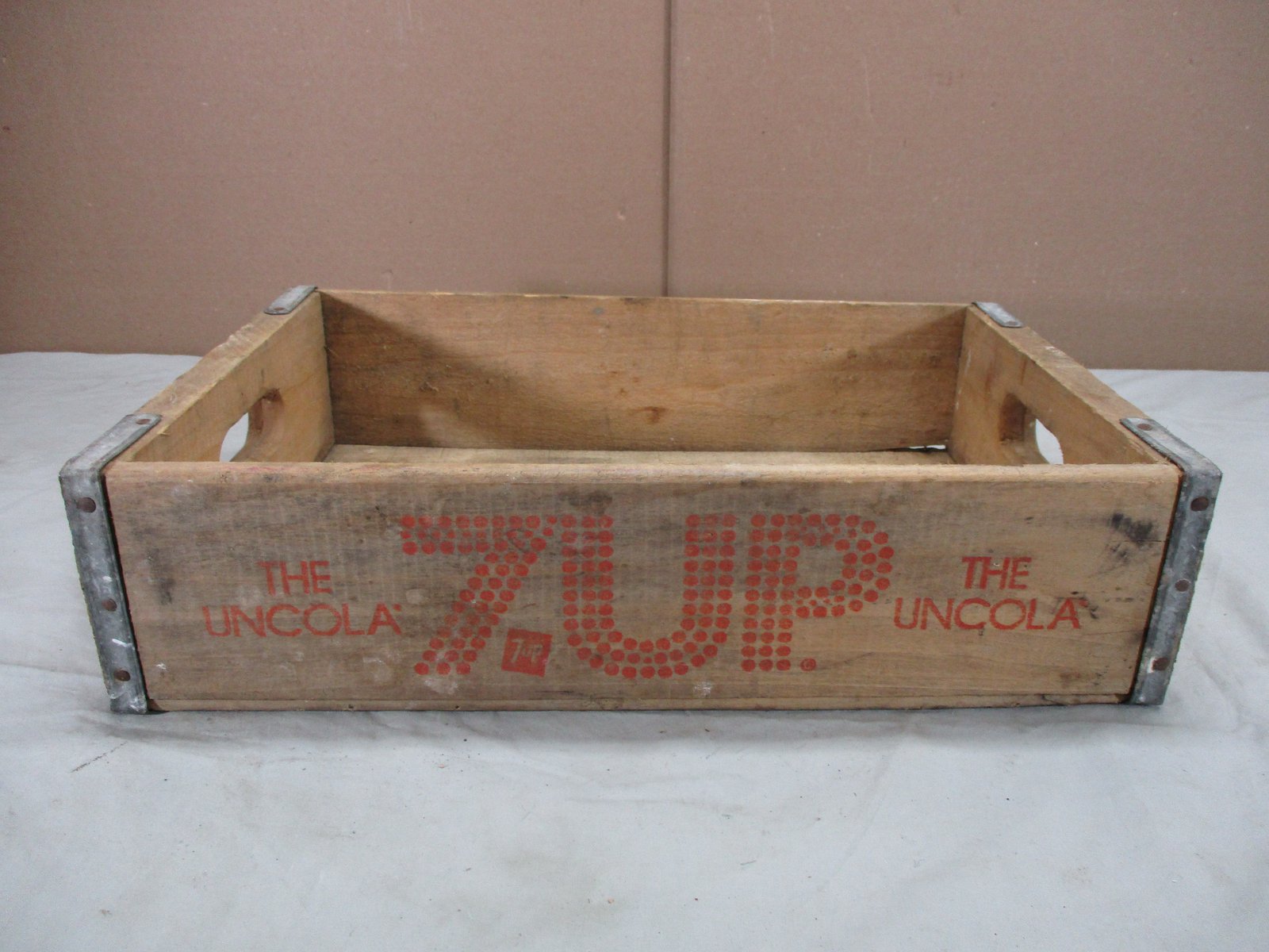 Vintage Wooden 7UP THE UNCOLA Soda Pop Bottle Storage Crate