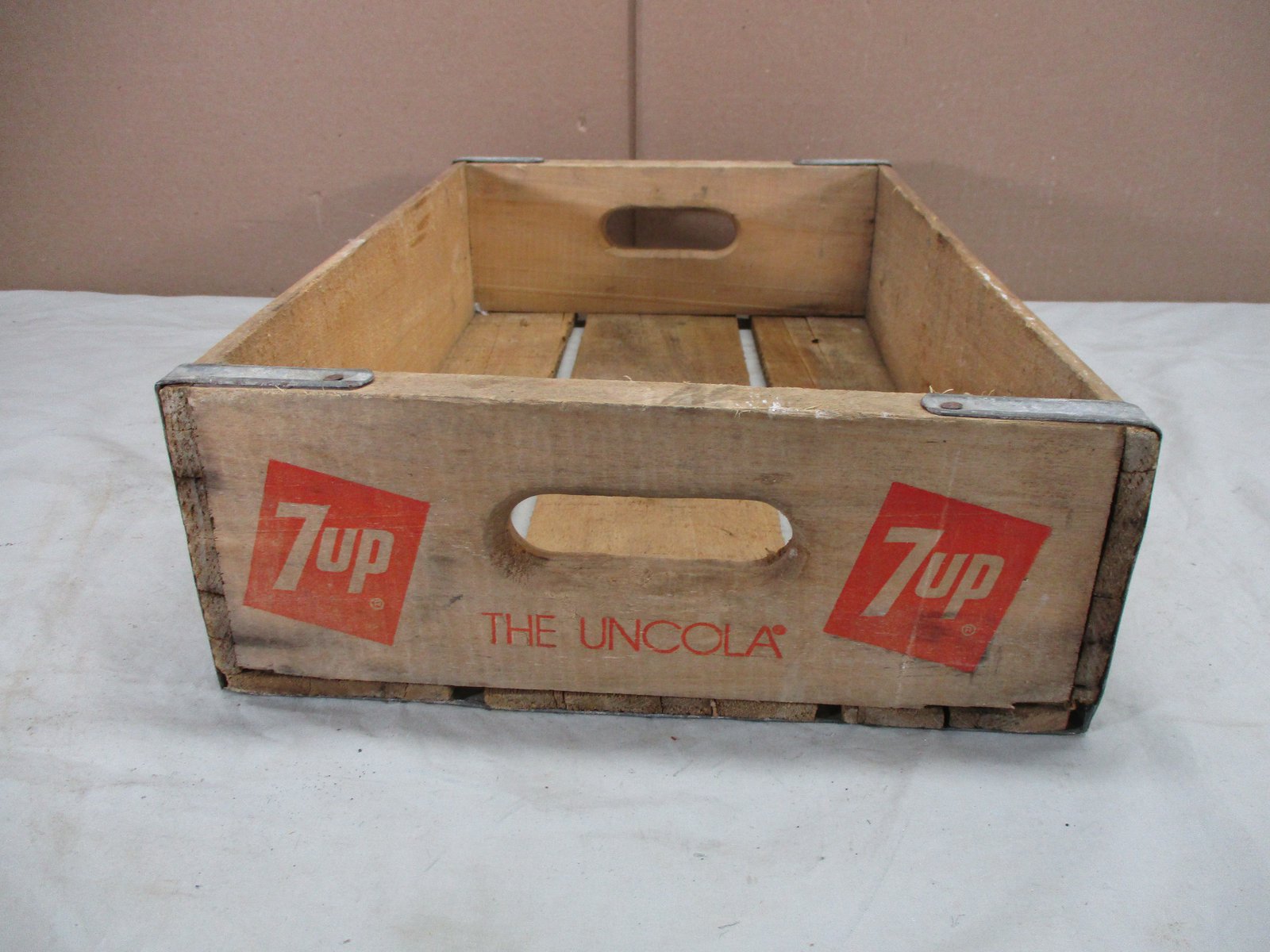 Vintage Wooden 7UP THE UNCOLA Soda Pop Bottle Storage Crate