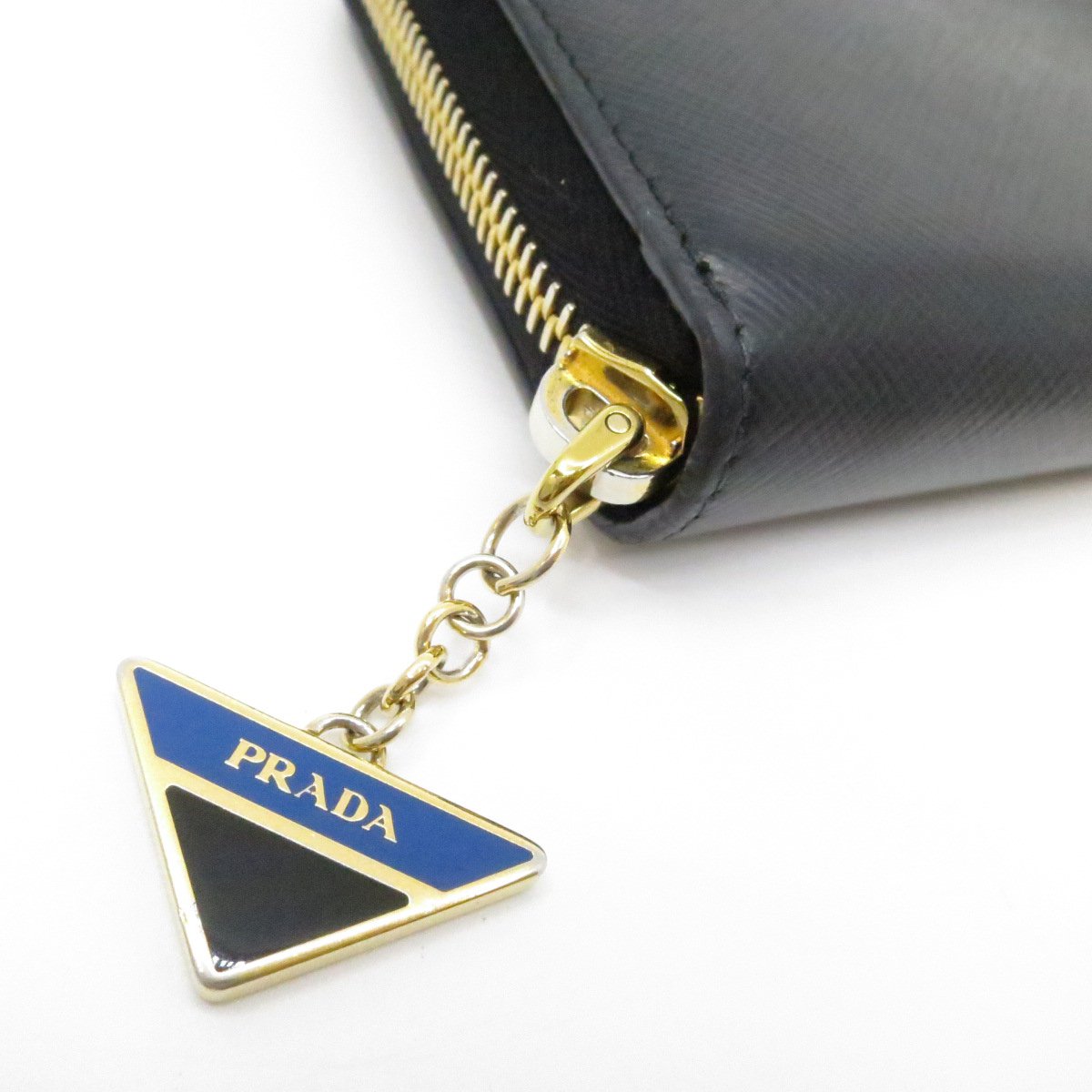 Authentic PRADA Saffiano Triang Zippy Round Wallet 1ML506 Authentic PRADA Saffiano Triang Zippy Round Wallet 1ML506