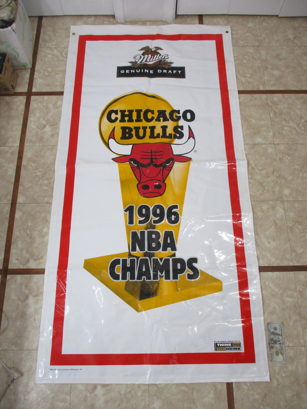 Vtg Miller Genuine Draft Chicago Bulls 1996 NBA Champs 73