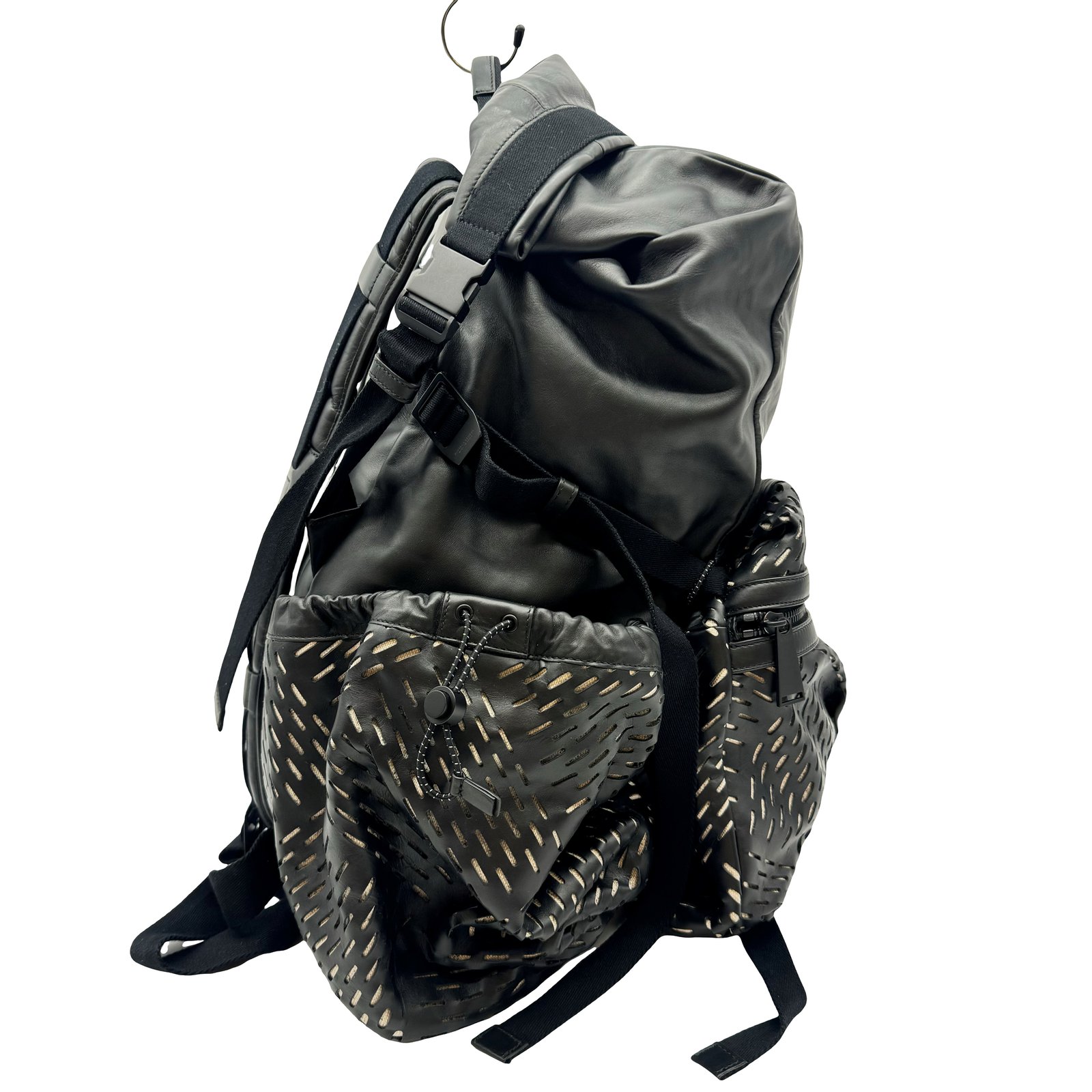ブランド一覧 | ワールド オンラインストア Authentic BOTTEGA VENETA 580351VBOY1 Perforated Backpack バッグ