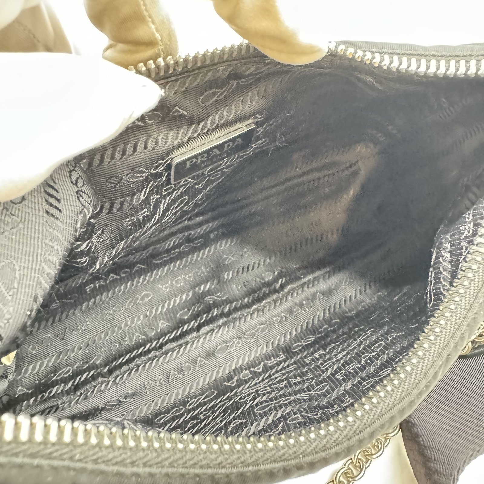 Authentic PRADA RE-Edition 2005 Shoulder Bag 1BH204 Black