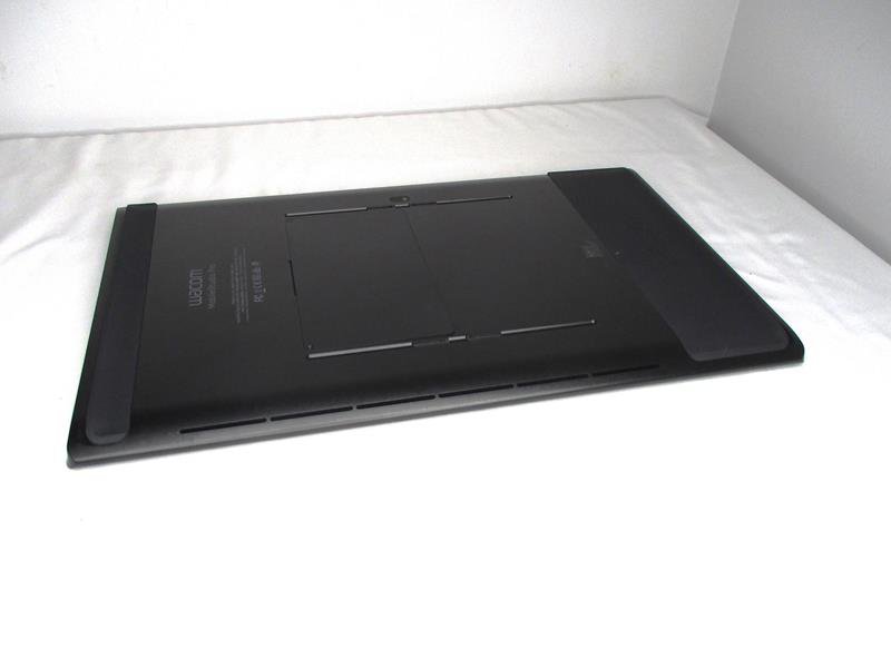 Wacom Mobile Studio Pro 16 DTHW1621H i7-8559U 16GB 512GB SSD