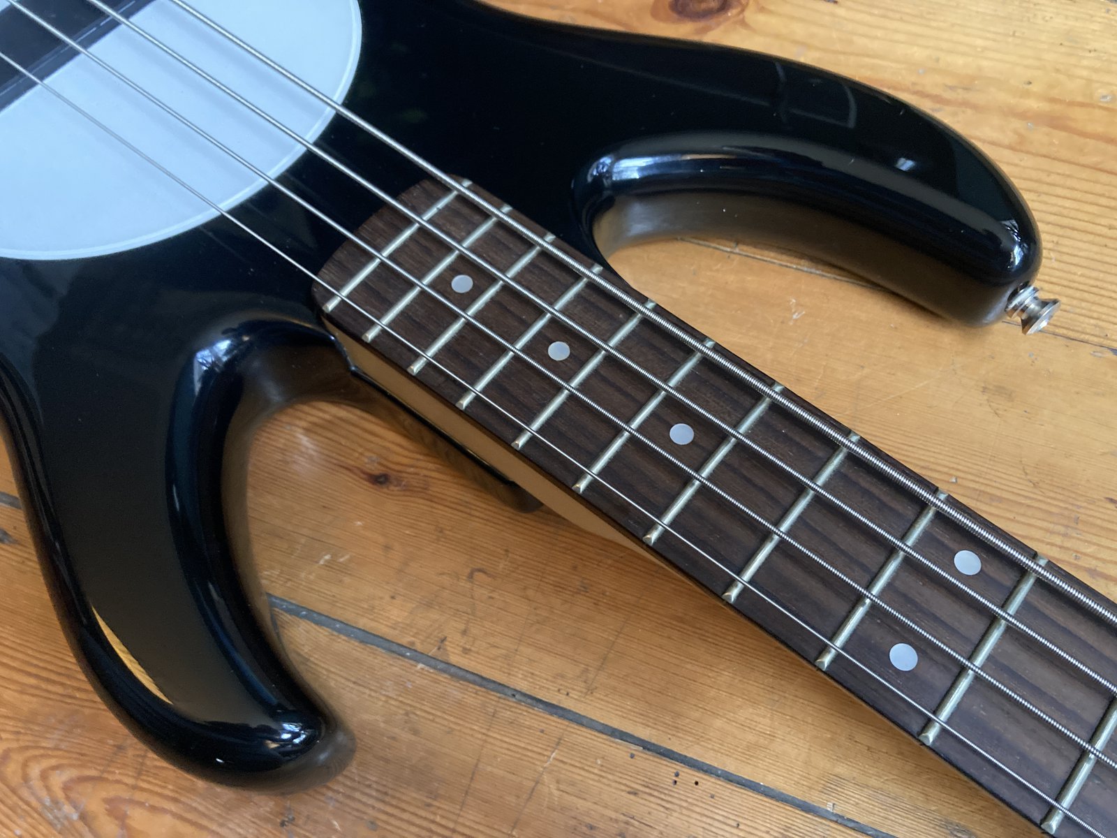 Fleabass Model 32 The Wild One Bass Guitar RHCP Flea Bass | eBay UK