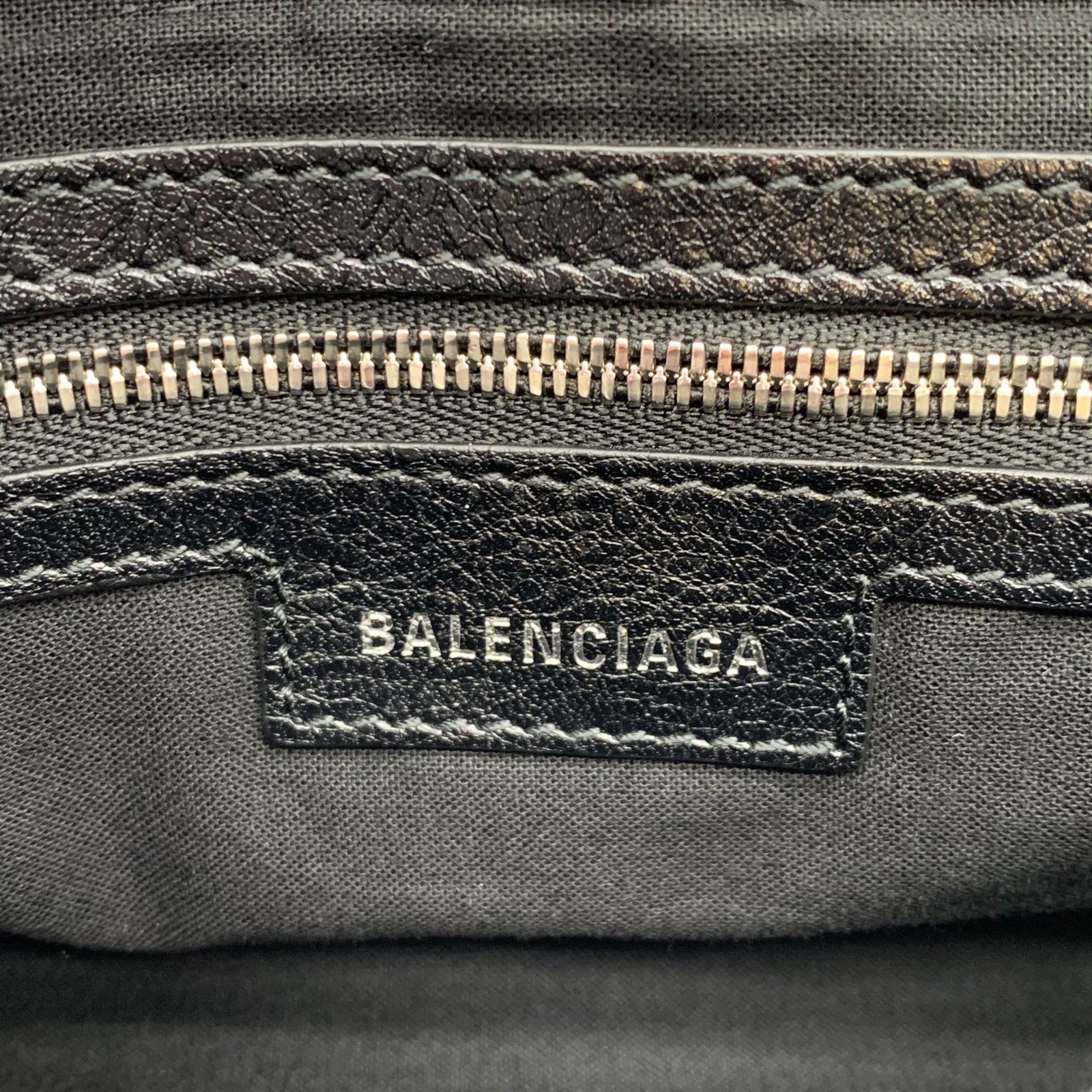 Authentic BALENCIAGA Le Cagole Shoulder Bag 719082 Black