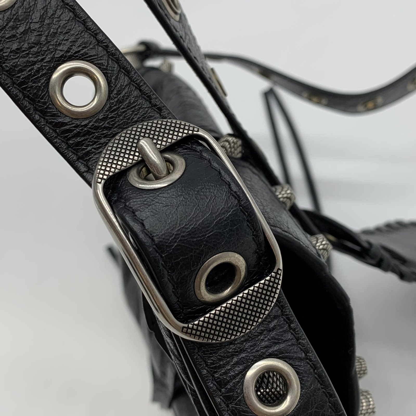 Authentic BALENCIAGA Le Cagole Shoulder Bag 719082 Black