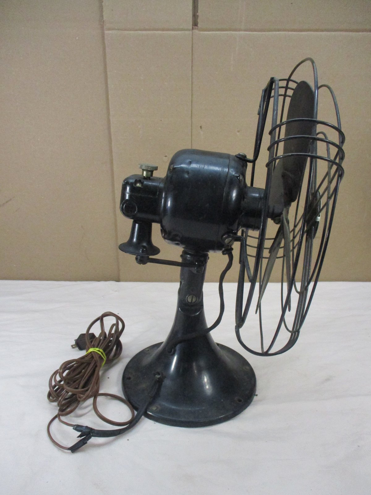 Vintage GE General Electric 12
