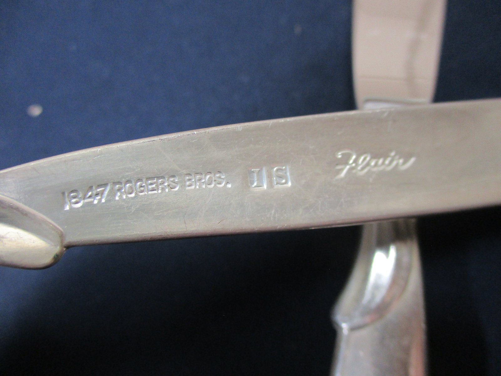 1947 Rogers Bros FLAIR 67 Piece Flatware Set International