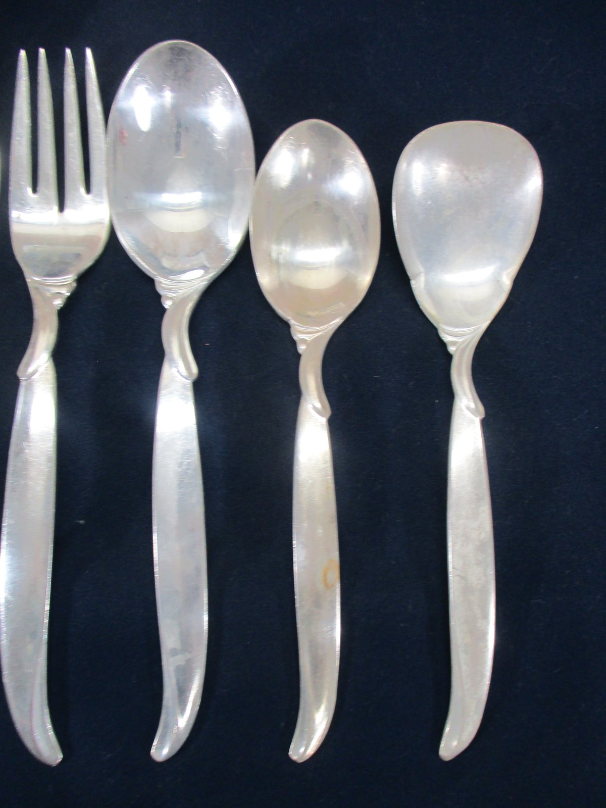 1947 Rogers Bros FLAIR 67 Piece Flatware Set International