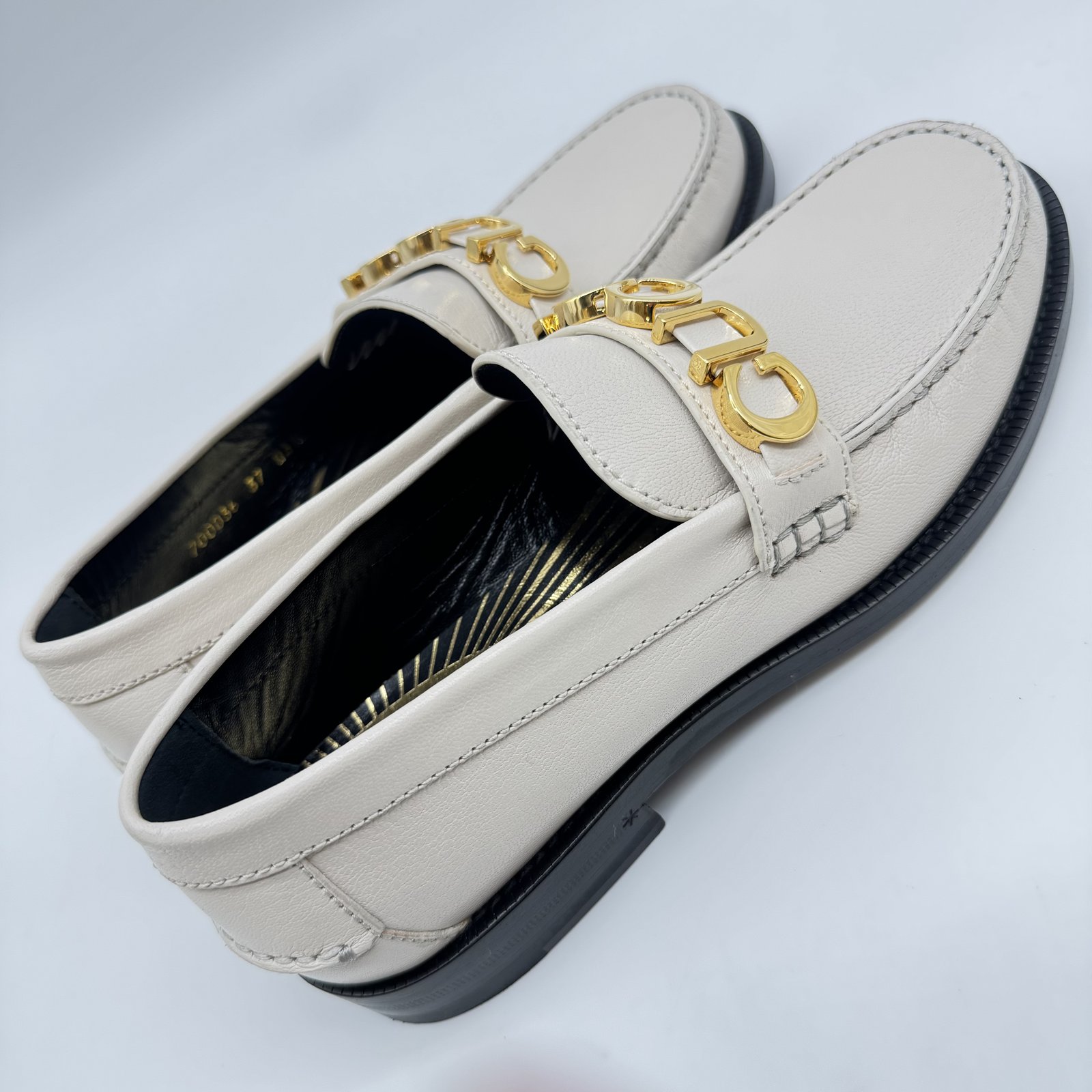 Authentic GUCCI Size:37 US:7 Logo Loafers 700036 White