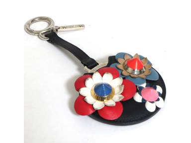 136-10 FENDI フラワーチャーム キーホルダー 1_m.jpg?1738036853922