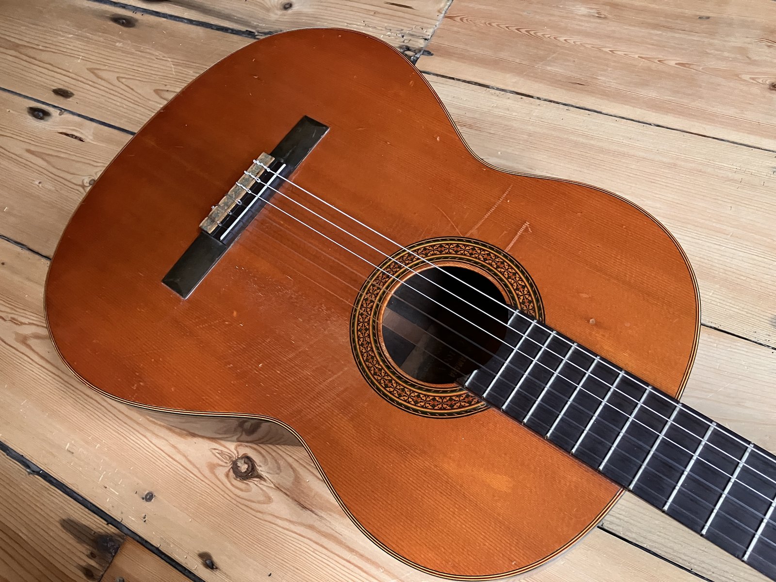 1960s / 70s Yamaha G-100A Classical Guitar Nippon Gakki Japan
