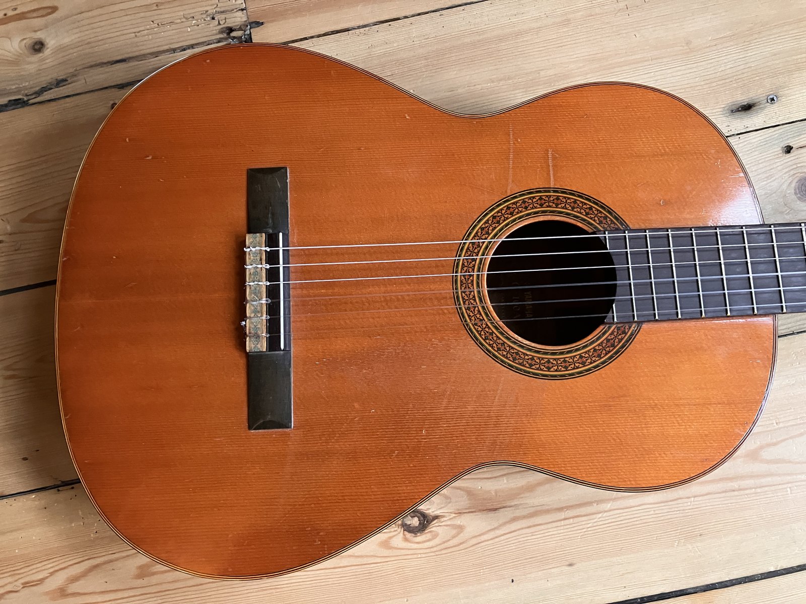 1960s / 70s Yamaha G-100A Classical Guitar Nippon Gakki Japan