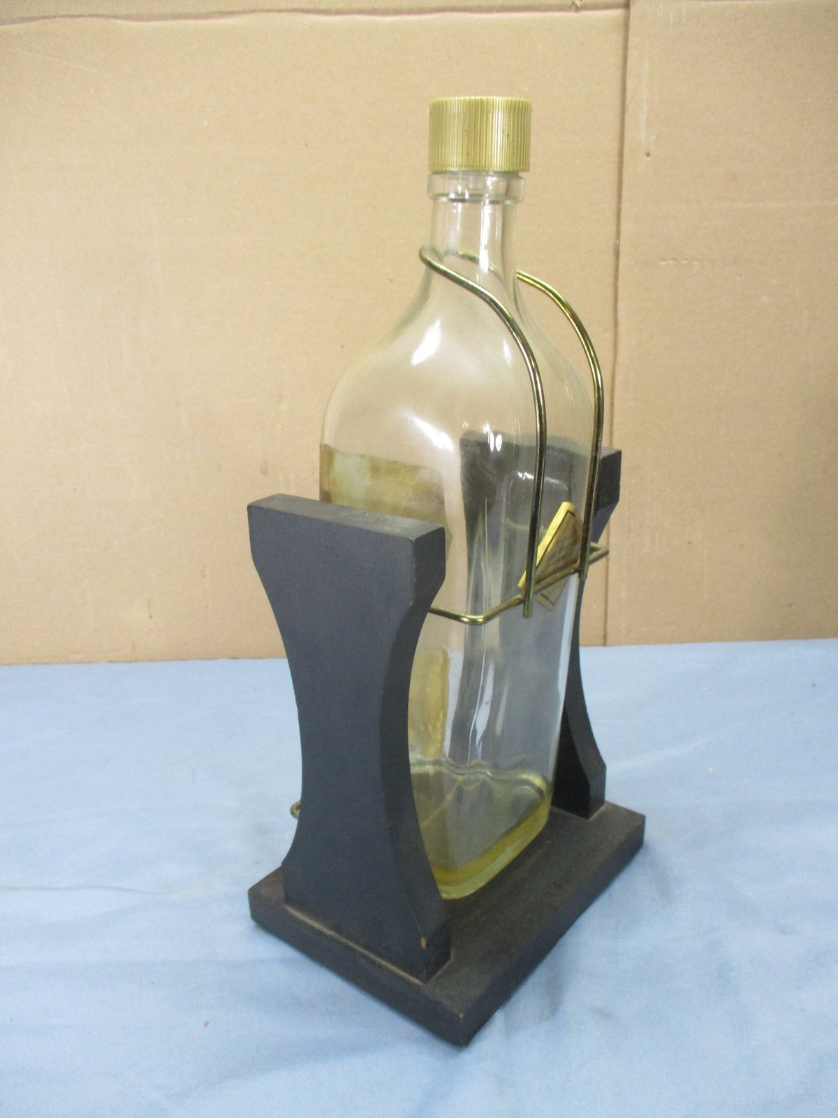 Vtg JOHNNIE WALKER Black Label Whiskey Bottle Wood Swing Cradle