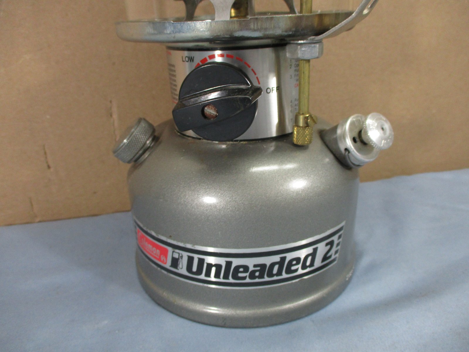 VTG 1989 Coleman Unleaded Gas 285 Two Mantle Camping Lantern w