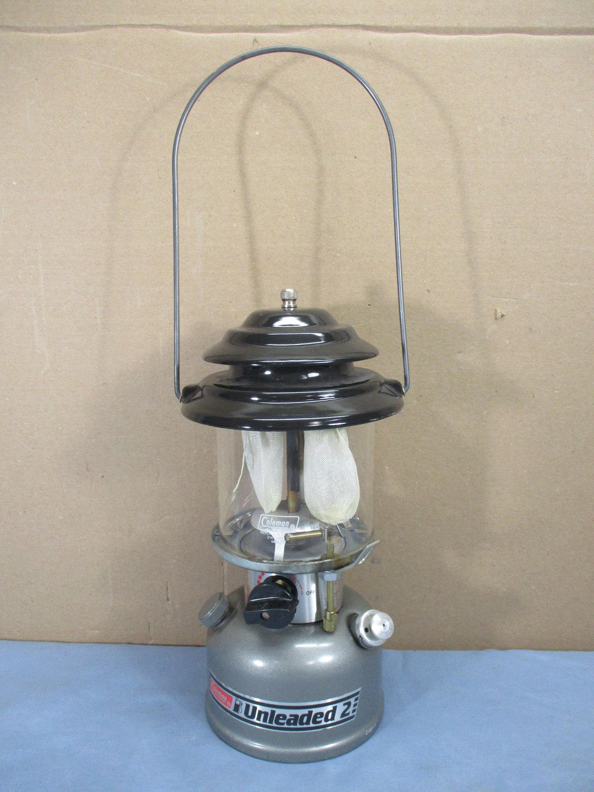 VTG 1989 Coleman Unleaded Gas 285 Two Mantle Camping Lantern w