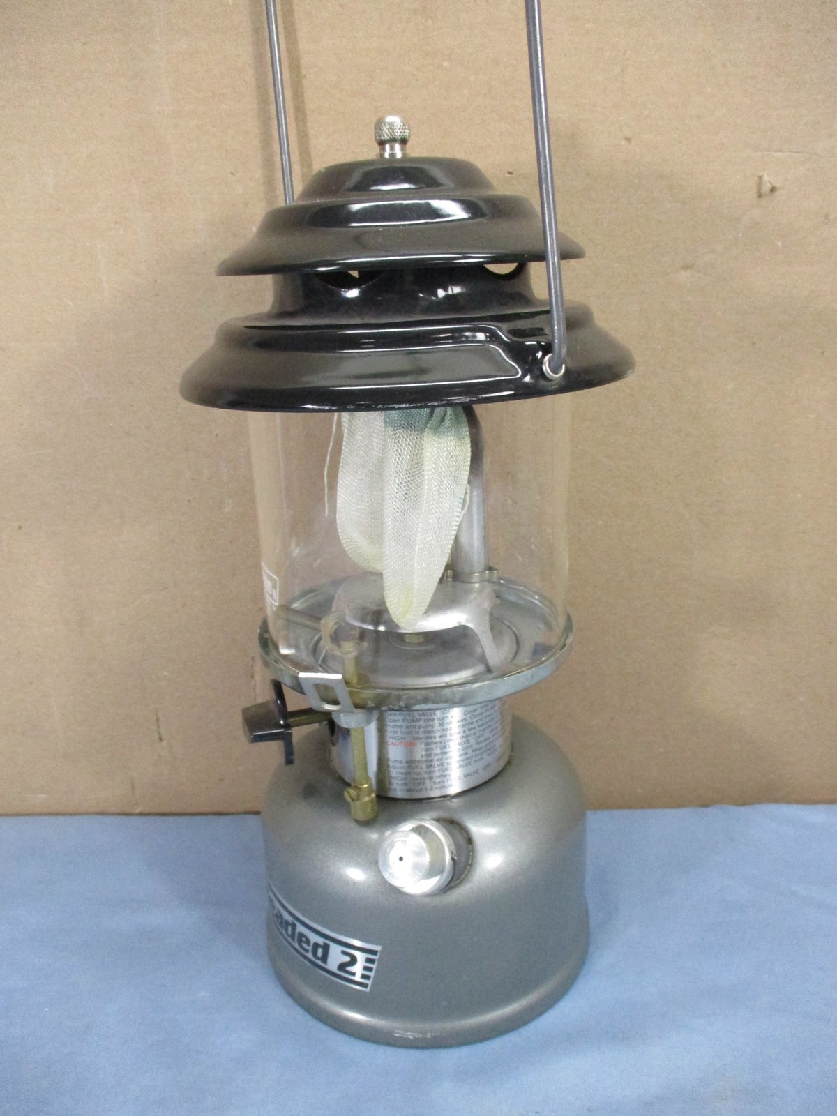 VTG 1989 Coleman Unleaded Gas 285 Two Mantle Camping Lantern w