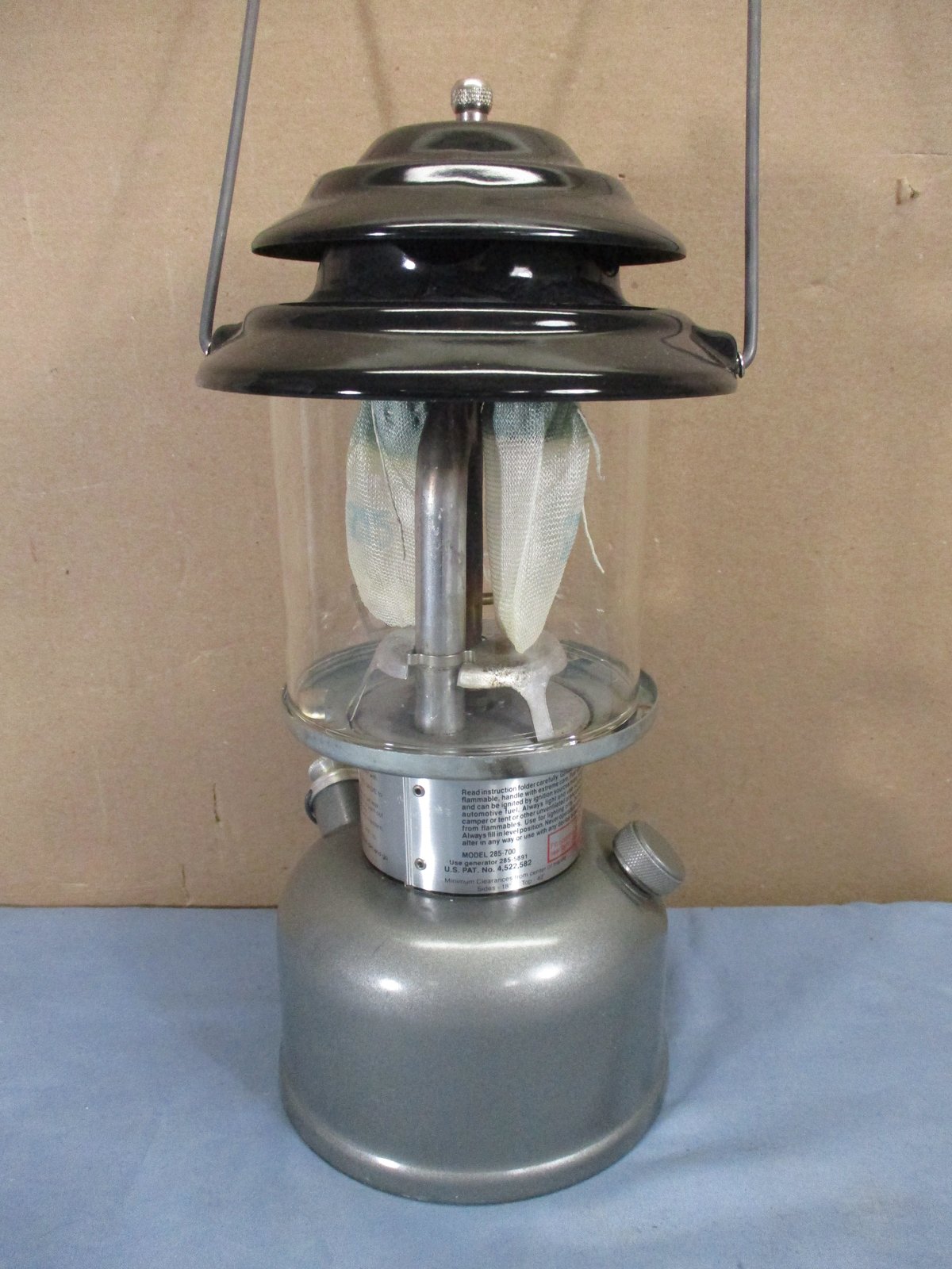 VTG 1989 Coleman Unleaded Gas 285 Two Mantle Camping Lantern w