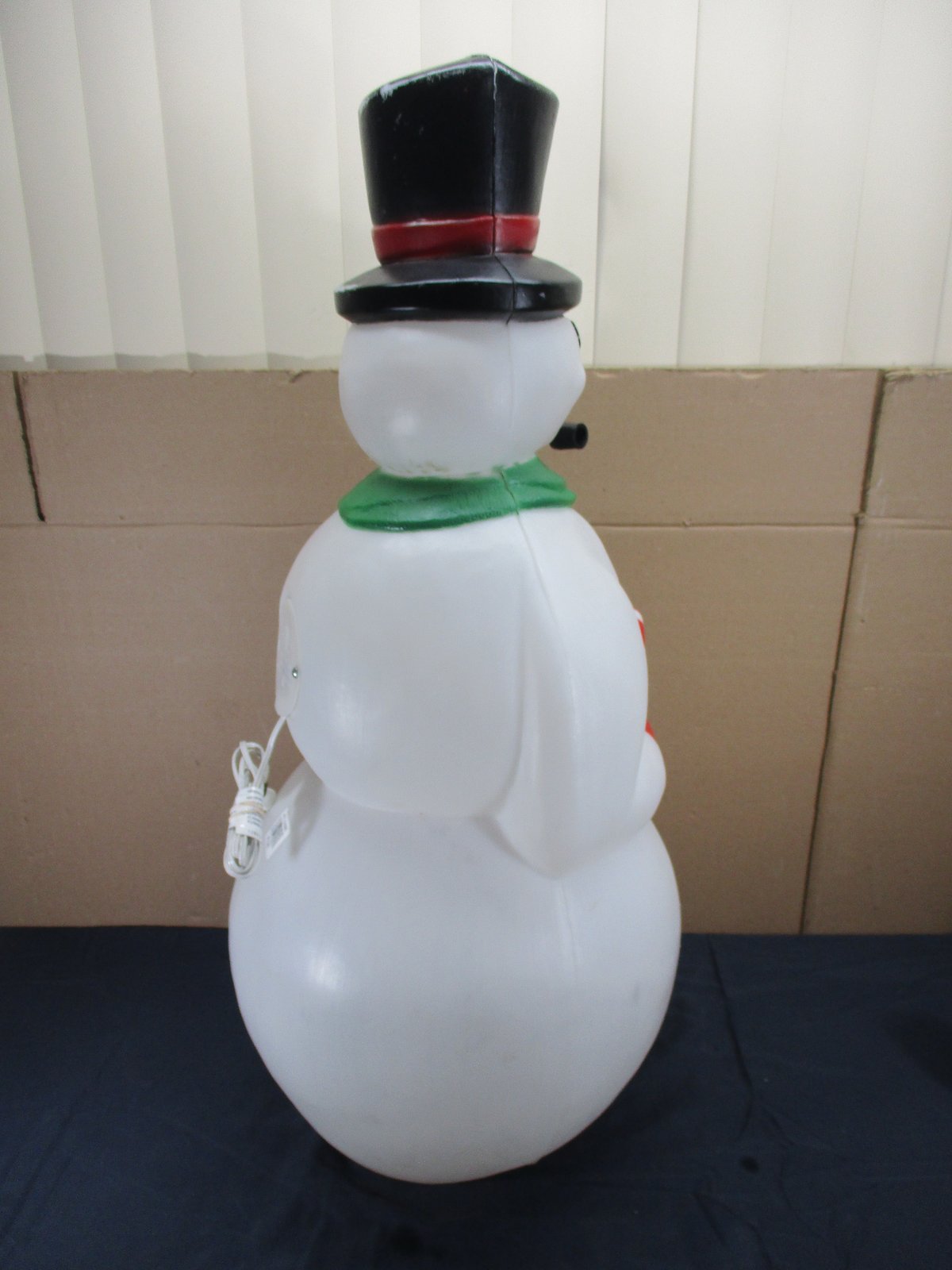 Vtg Frosty the Snowman w/ Pipe Lighted Christmas Blow Mold 35